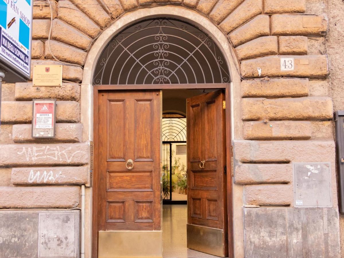 The Best Rent - Elegant Two-Bedroom Apartment Close To Saint Peter'S Basilica Рим Экстерьер фото